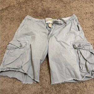 American Eagle cargo shorts size 34